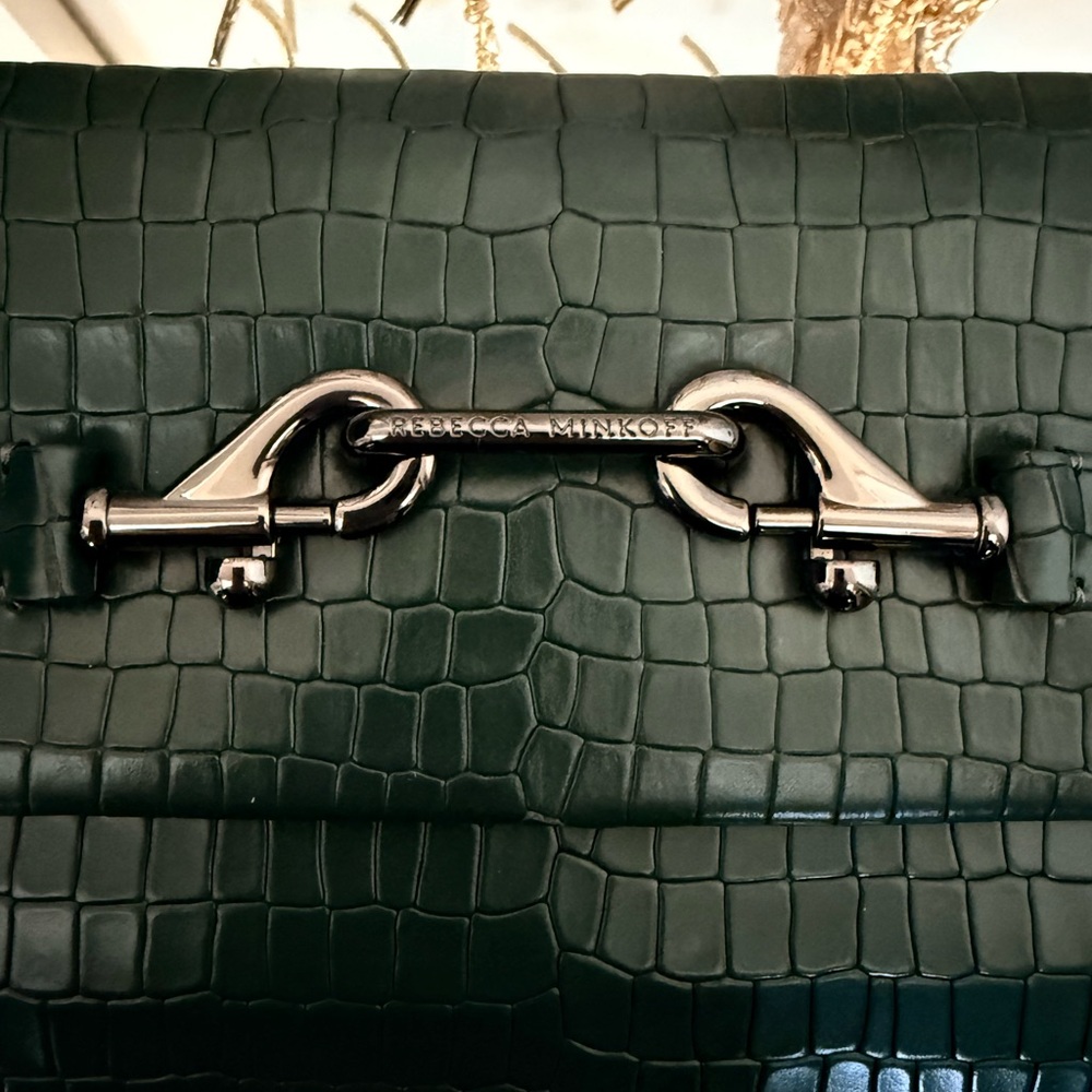 Rebecca Minkoff Green Leather Crocodile-Embossed Clutch Brand New Never Used - Picture 8 of 11